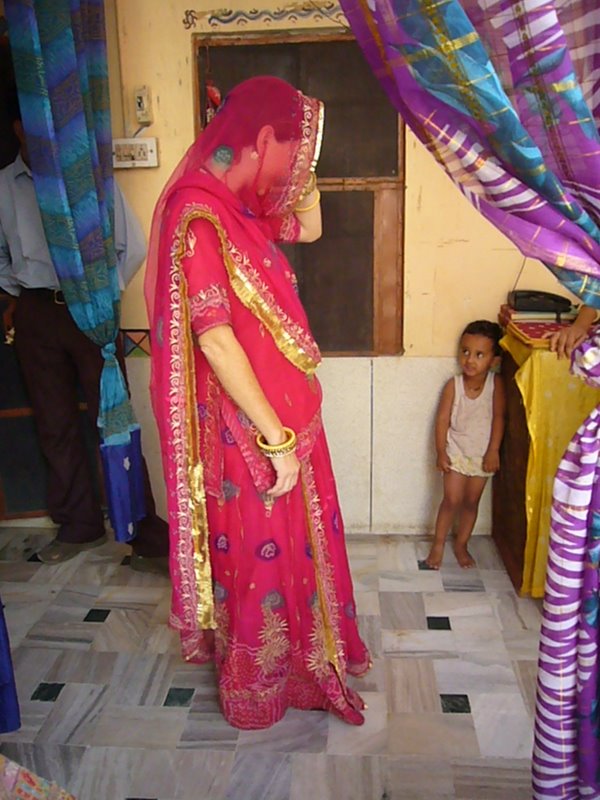 Travel - India - Rajasthan - Jodhpur - Newspaper Photoshoot - Getting Ready